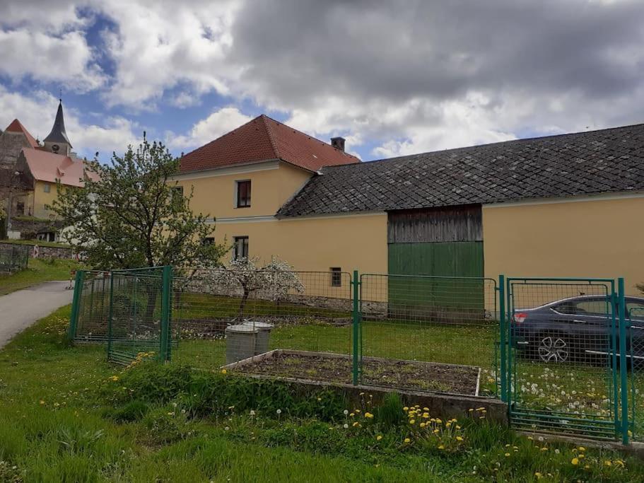 Bed and Breakfast U Zivlu Brloh Экстерьер фото
